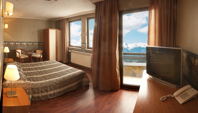 ANELI_BANSKO_AIR_TOUR_TRAVEL 